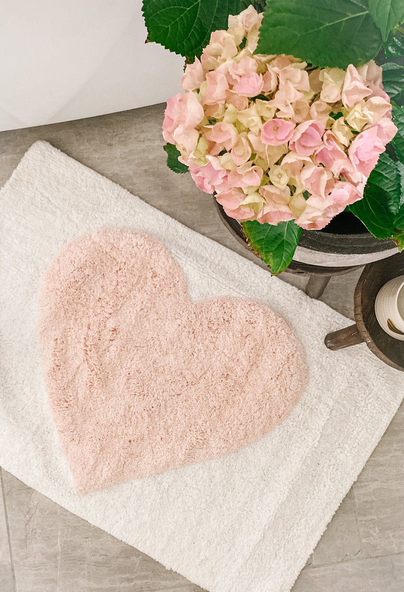 The Blush Heart Bath Mat Bath Mats Canada La Belle Vie Home Decor