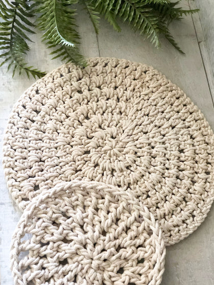 Linens - Table runners, Placemats, Dish Towels