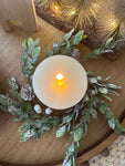 The mini white berry wreath