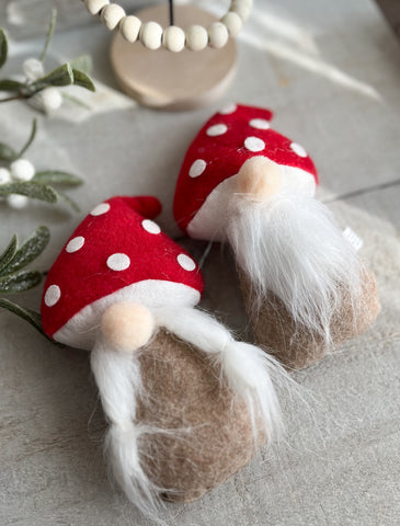 The mushroom gnome ornament