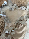 The silver dollar garland