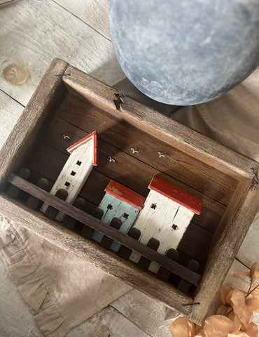 The fenced beach house frame