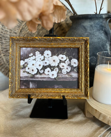 The vintage inspired floral frame