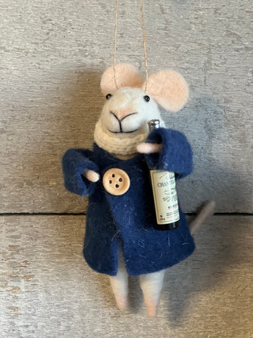 Winter wine mouse
