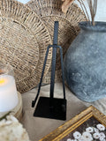 The frame stand