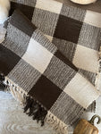 The cotton checkered table runner