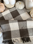 The cotton checkered table runner