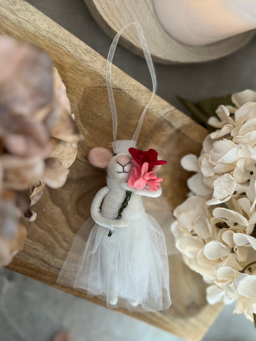 The bride mouse ornament
