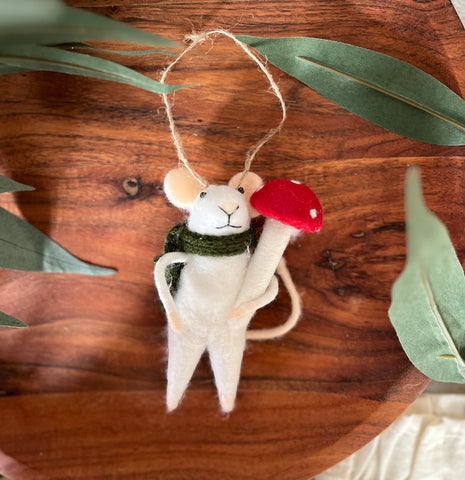 Foraging Franklin the mouse ornament
