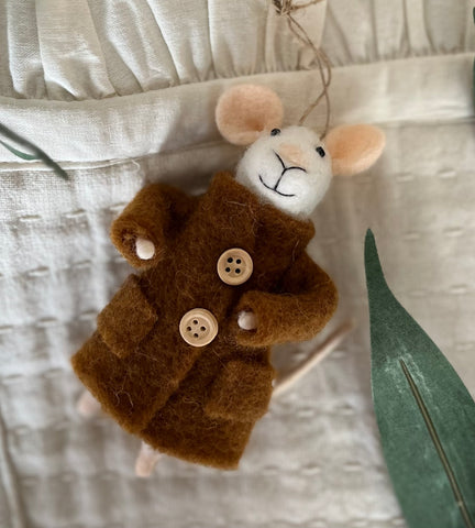 Bundled Bruce the mouse ornament