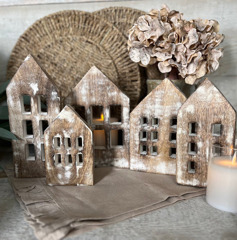 The wooden house set