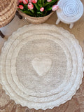 The round heart bath mat