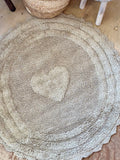 The round heart bath mat