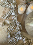 The plaid bow garland
