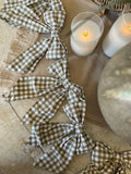 The plaid bow garland
