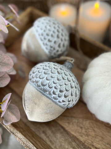 The acorn ornament