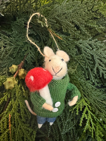 Toadstool the mouse ornamento