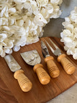 Boxed cheese knives