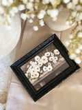 The vintage inspired floral frame - black