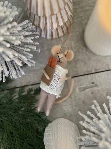 Baguette Ben the mouse ornament