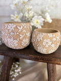 The carved flower pot