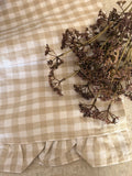 The gingham table runner/placemats