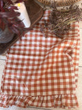 The gingham table runner/placemats