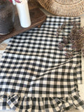 The gingham table runner/placemats