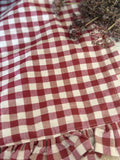 The gingham table runner/placemats