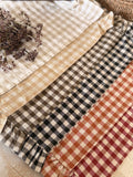 The gingham table runner/placemats