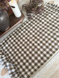 The gingham table runner/placemats