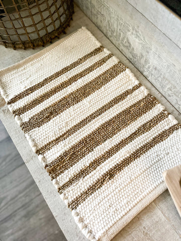The jute woven placemat