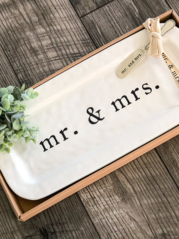 The mr & mrs Serving Plate