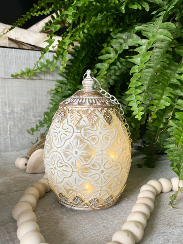 The Battery Operated Lantern - gold white
